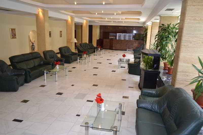 Hotel Tiara Ploiesti Exterior photo
