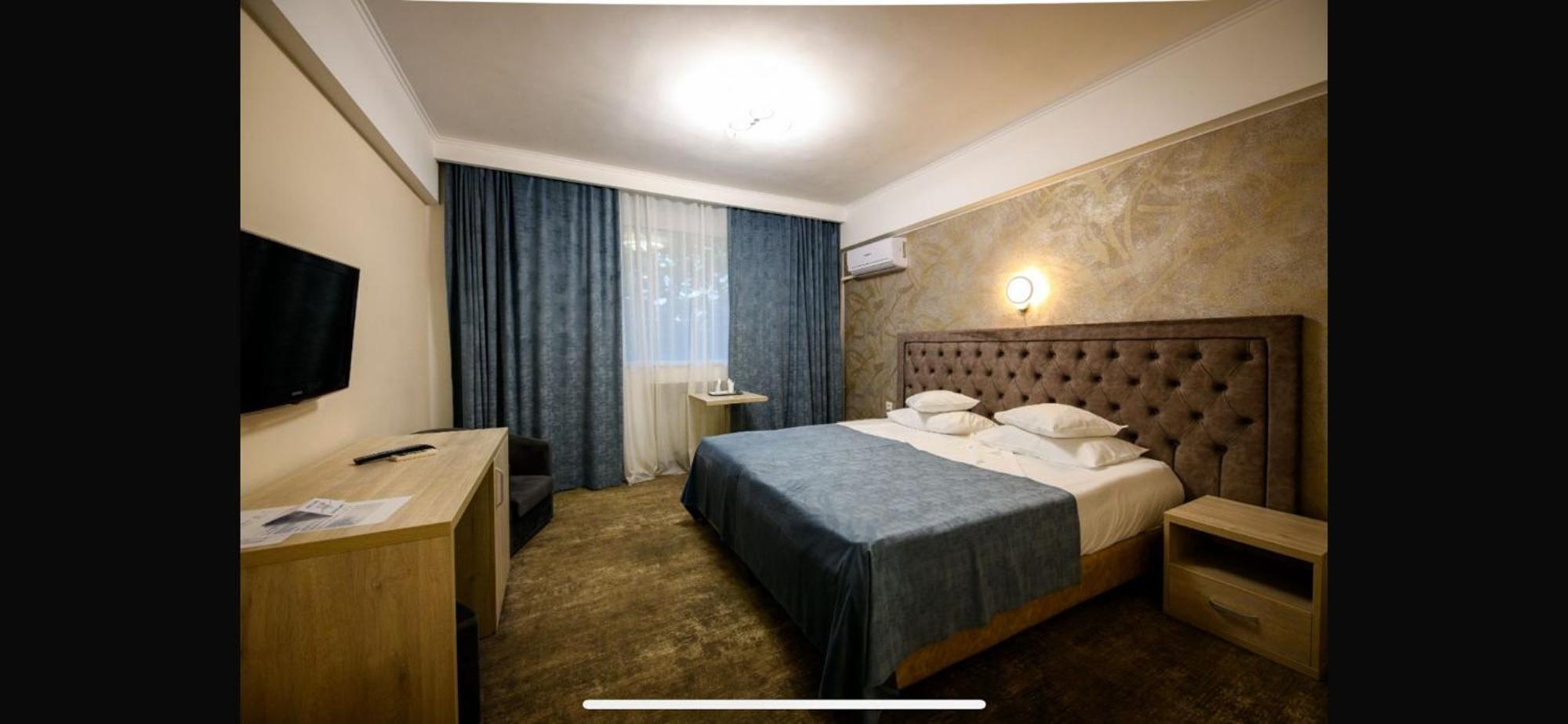Hotel Tiara Ploiesti Exterior photo
