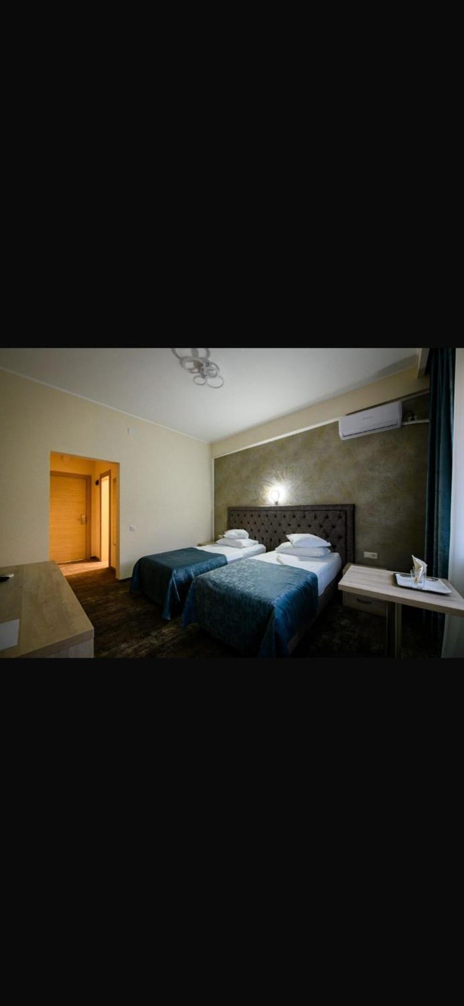 Hotel Tiara Ploiesti Exterior photo